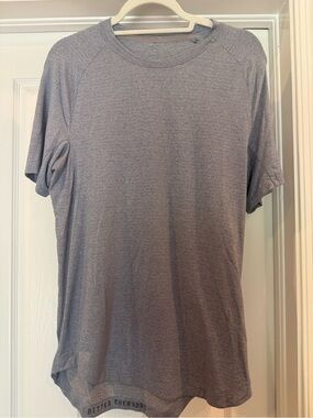 lululemon athletica Men's Heather Gray Short Sleeve Tech Tee